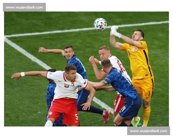 瑞士对阵乌克兰强强对话聚焦欧洲赛场走势解析与战术博弈前瞻分析 瑞士对阵乌克兰强强对话聚焦欧洲赛场走势解析与战术博弈前瞻分析