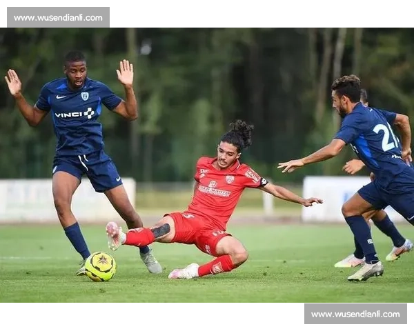 法甲焦点战甘冈对阵斯特拉斯战术博弈与走势前瞻关键三分之争赛季影响解读